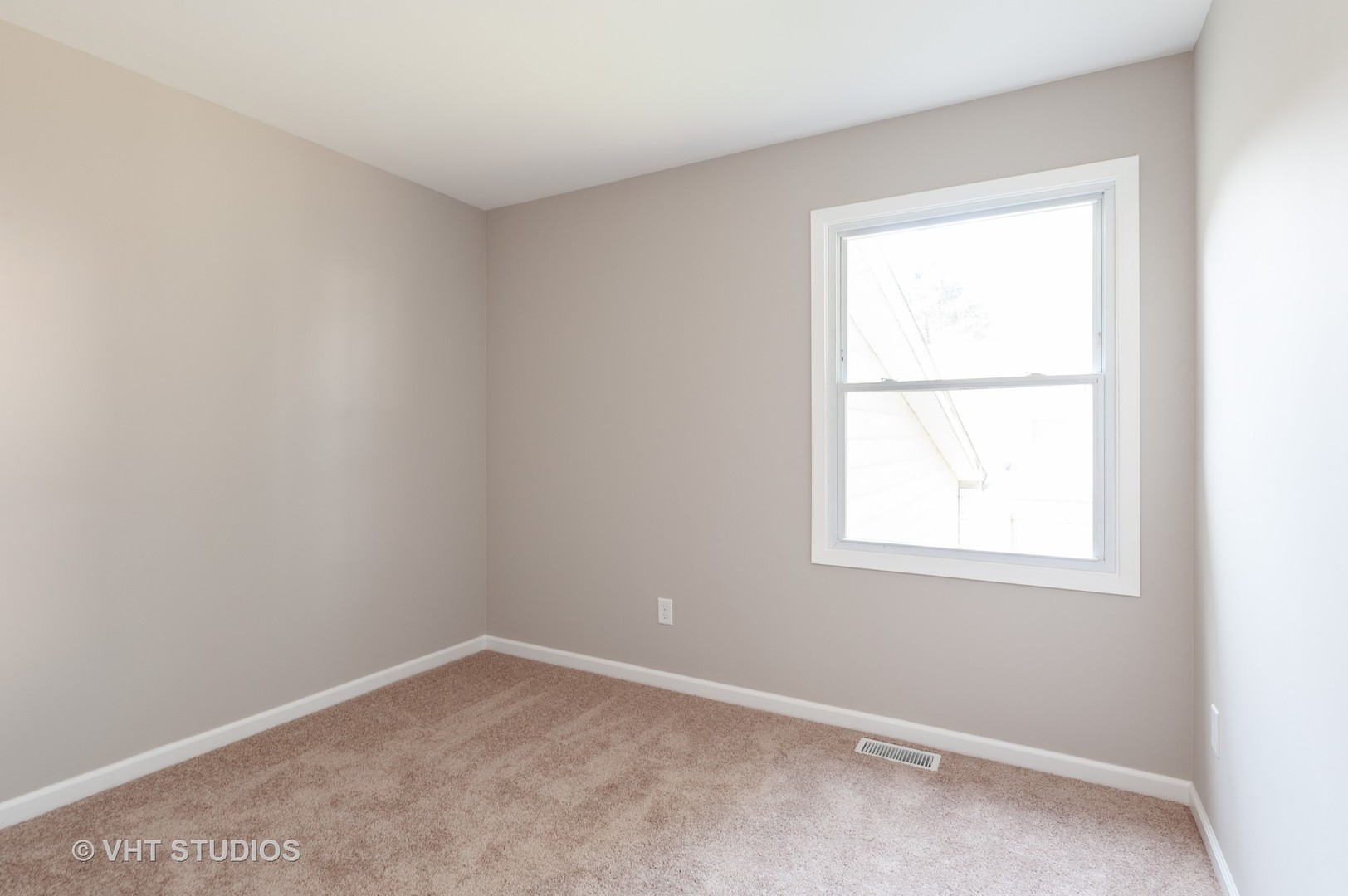 366 Teal Road Lindenhurst, IL 60046 - Photo 10 of 15