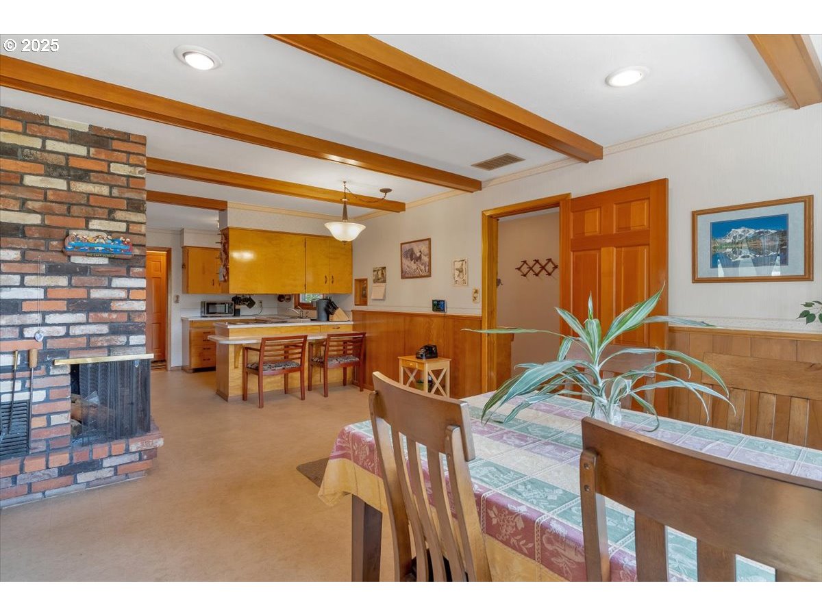 32008 Moss Street Lebanon, OR 97355 - Photo 18 of 39