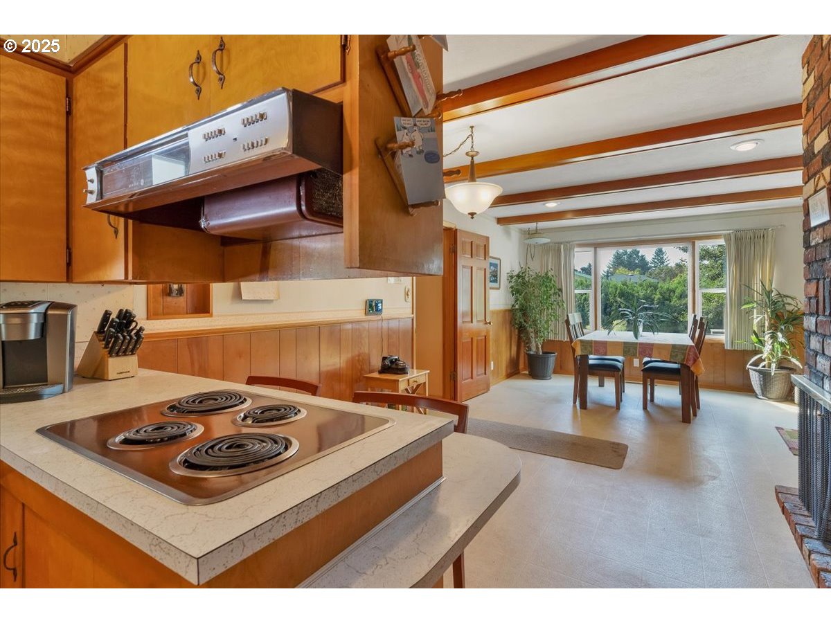 32008 Moss Street Lebanon, OR 97355 - Photo 20 of 39