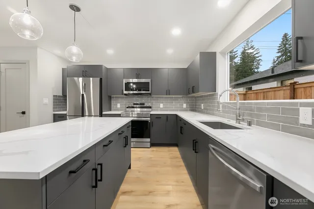 $864,990 | 2356 North 130th Street, Seattle, WA 98133