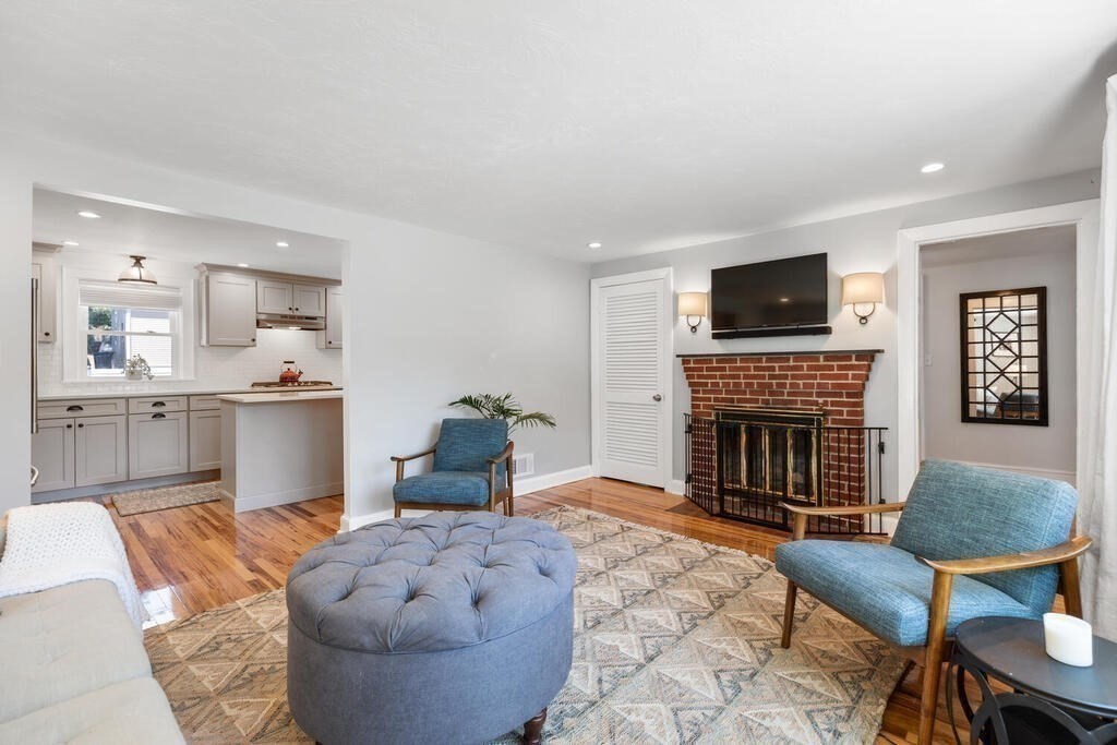81 Joyce Kilmer Road Boston, MA 02132 - Photo 8 of 34 Gallery Image 8