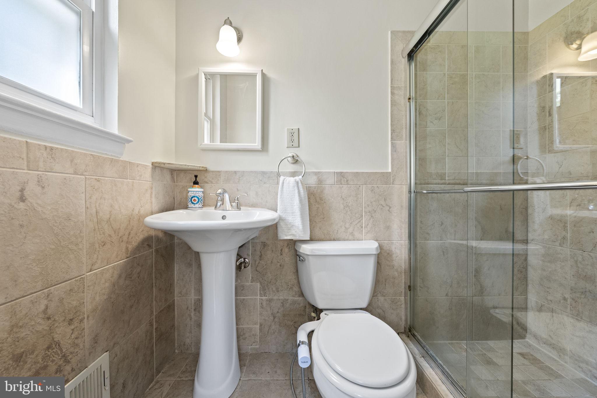 1614 Tilton Drive Silver Spring, MD 20902 - Photo 20 of 46