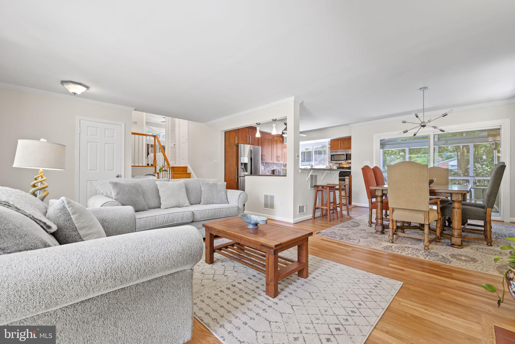 1614 Tilton Drive Silver Spring, MD 20902 - Photo 5 of 46