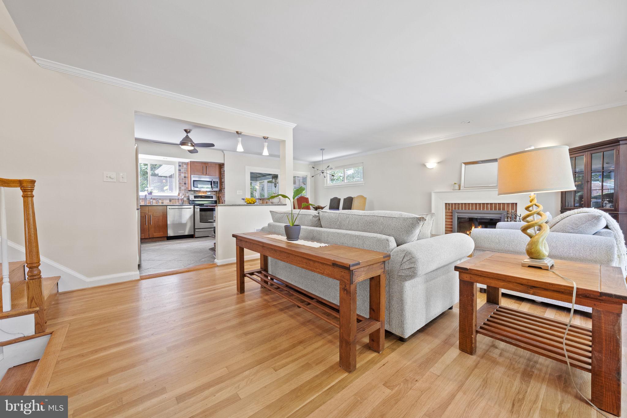 1614 Tilton Drive Silver Spring, MD 20902 - Photo 6 of 46