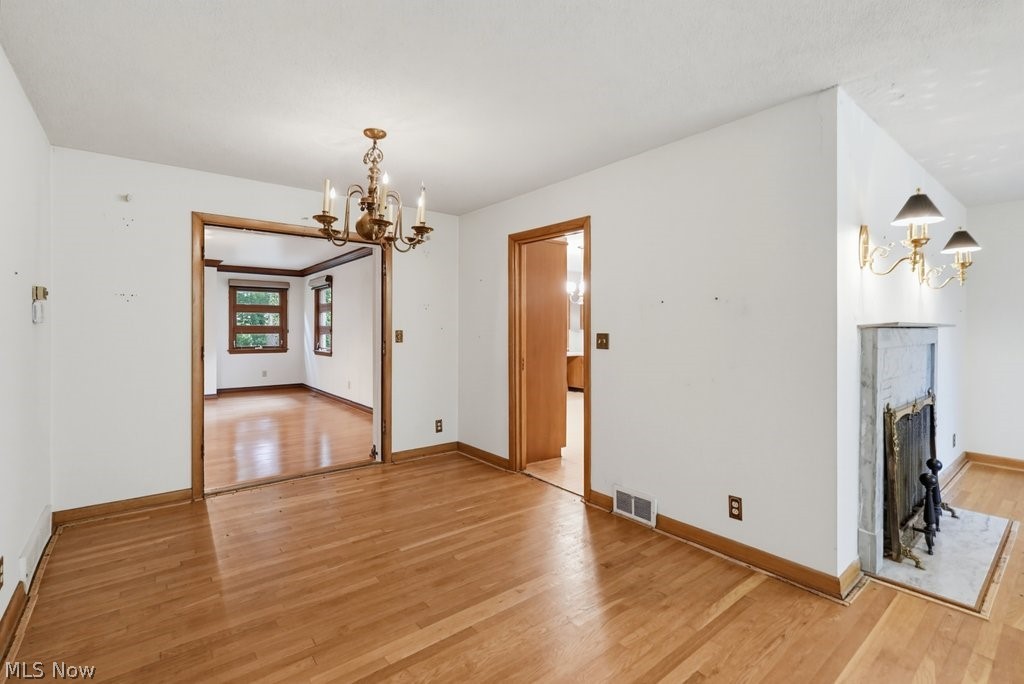 21 Hampshire Road Akron, OH 44313 - Photo 9 of 45