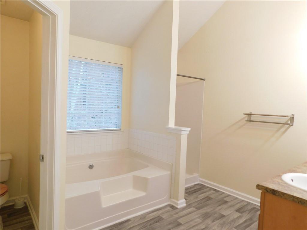 225 Laura Circle Atlanta, GA 30349 - Photo 5 of 26