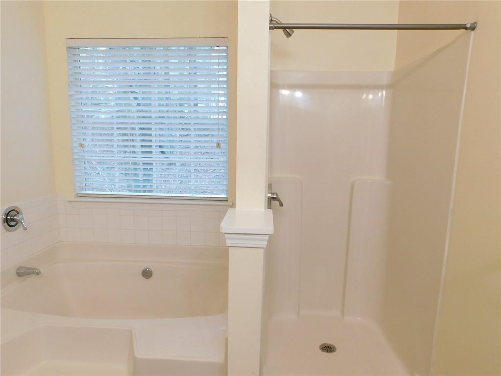 225 Laura Circle Atlanta, GA 30349 - Photo 6 of 26