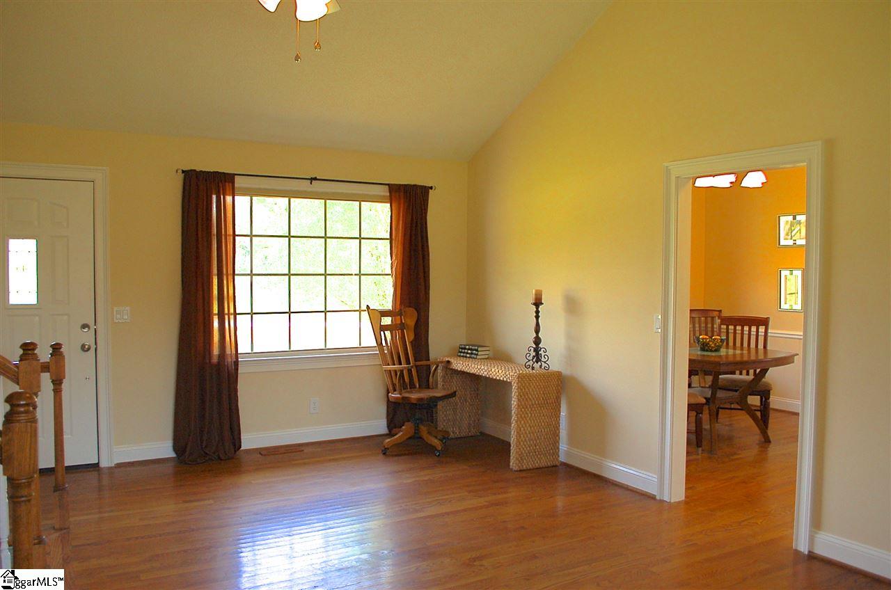 3 Buckskin Road Greenville, SC 29607 - Photo 8 of 27 Gallery Image 8