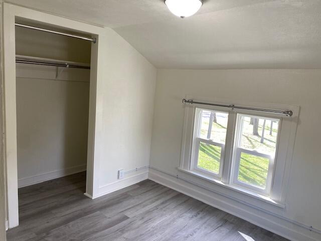 690 Upton Avenue Springfield, MI 49037 - Photo 26 of 39 IMG_1950