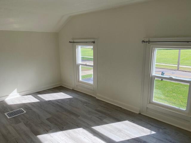 690 Upton Avenue Springfield, MI 49037 - Photo 29 of 39 IMG_1953