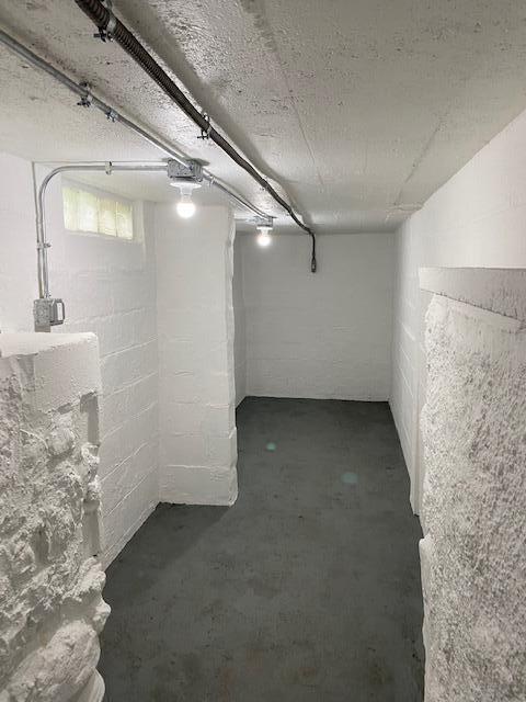 690 Upton Avenue Springfield, MI 49037 - Photo 34 of 39 IMG_1958