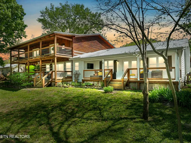 $1,425,000 | 7539 West Old Highway 73, Townsend, TN 37882
