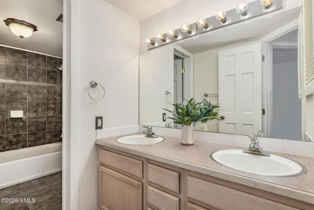 $725,000 | 980 Vail View Drive, Unit D304, Vail, CO 81657