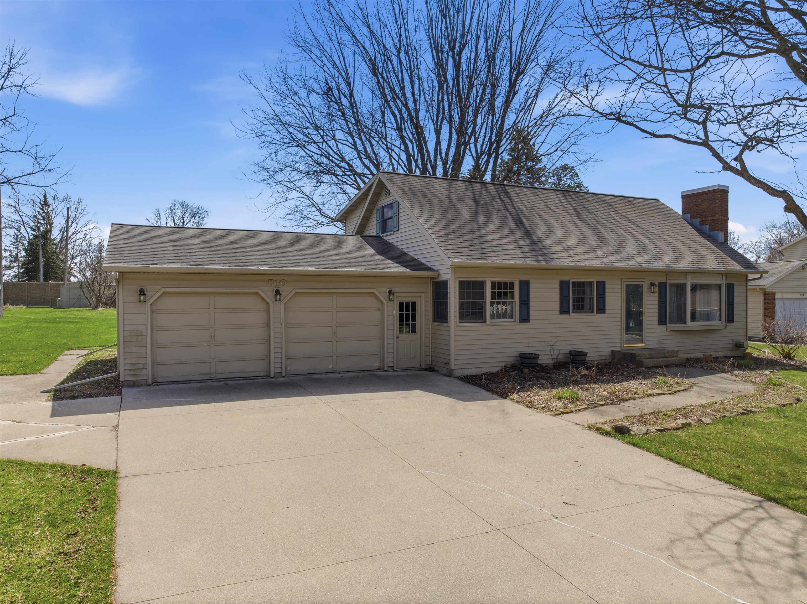 810 Laird Street Marshfield, WI 54449 - Photo 1 of 47