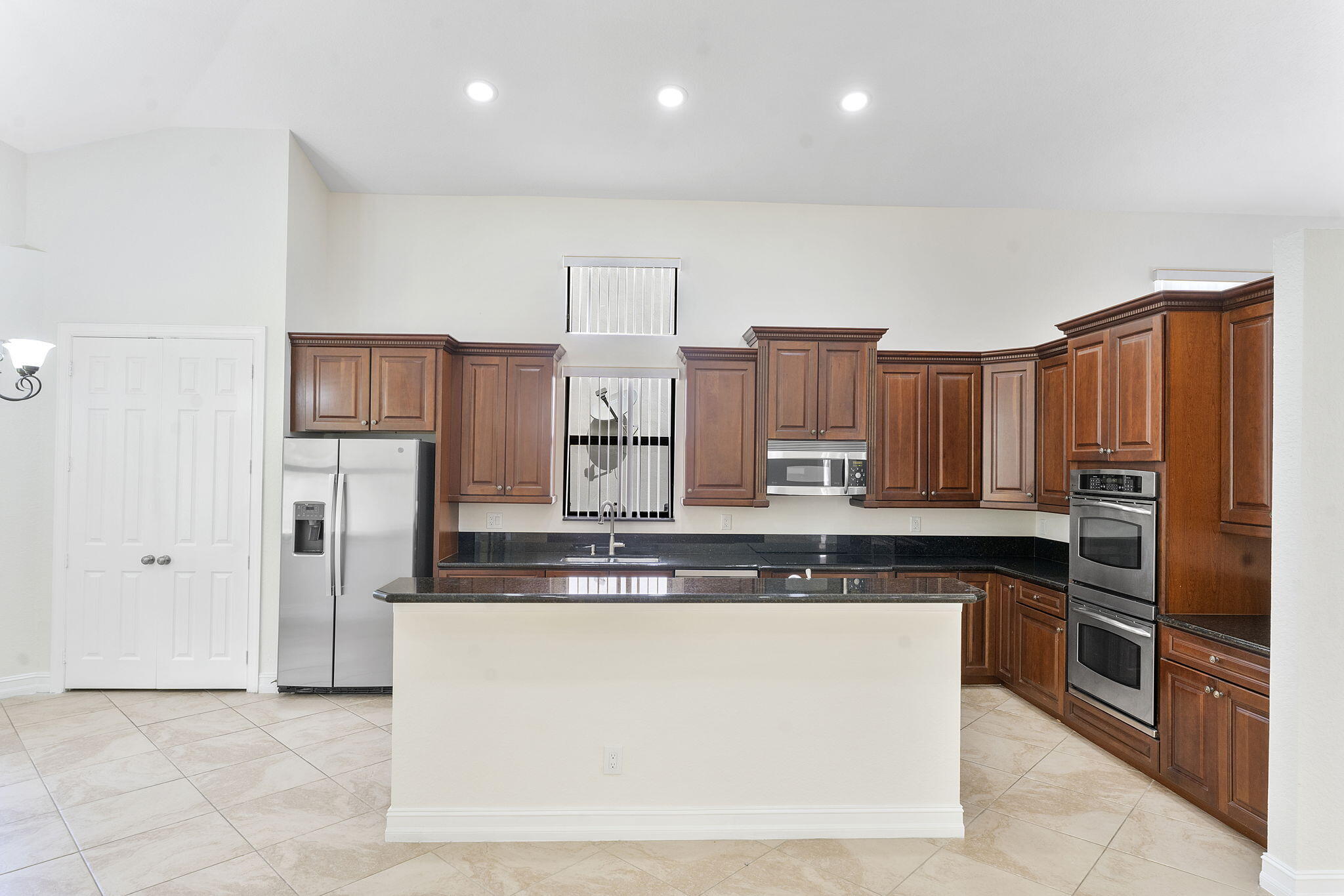 12945 Pennell Pines Road Boynton Beach, FL 33436 - Photo 10 of 46 18-web-or-mls-DSC08751
