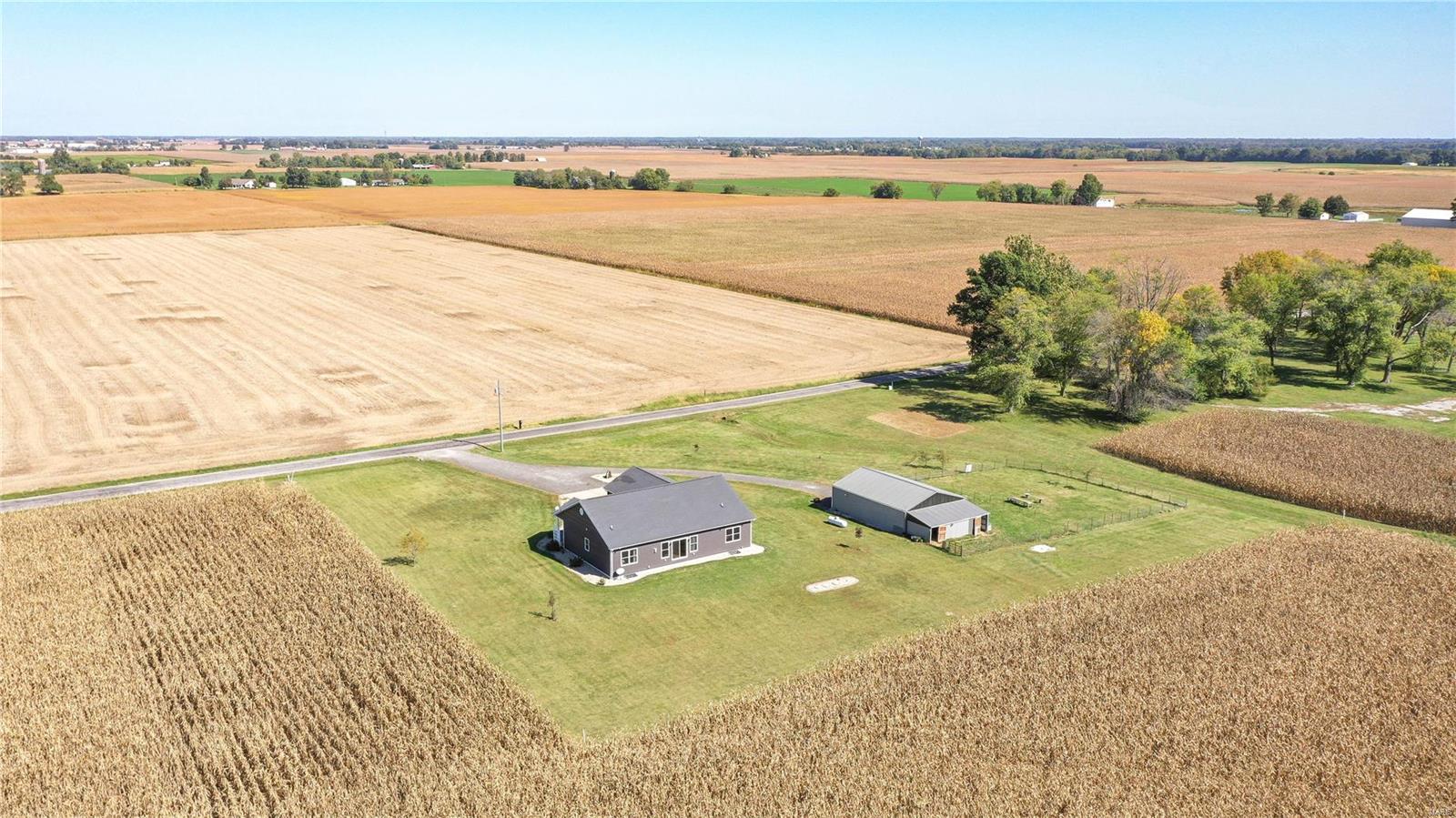 9026 Maple Road Edwardsville, IL 62025 - Photo 12 of 64