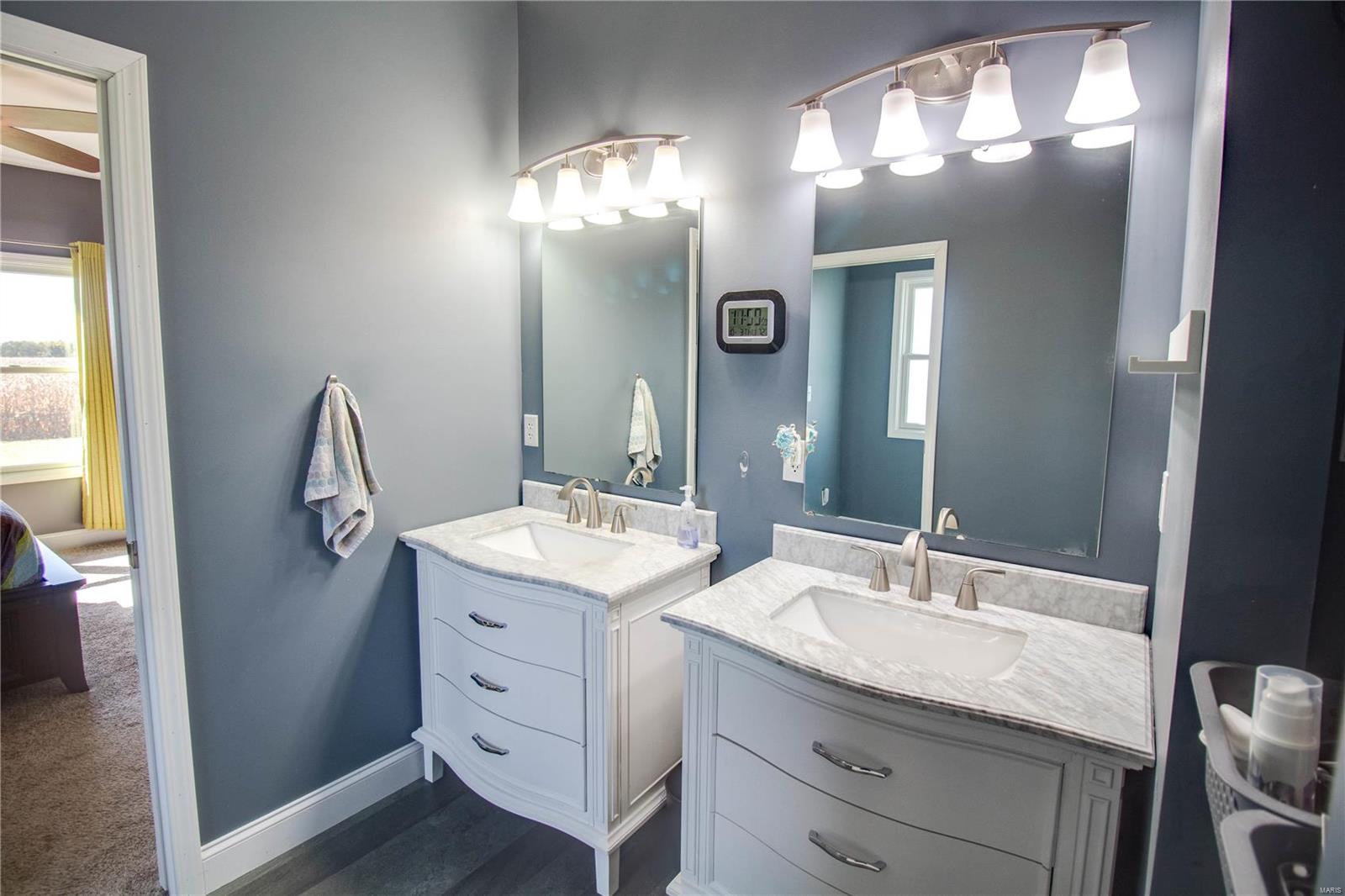 9026 Maple Road Edwardsville, IL 62025 - Photo 33 of 64