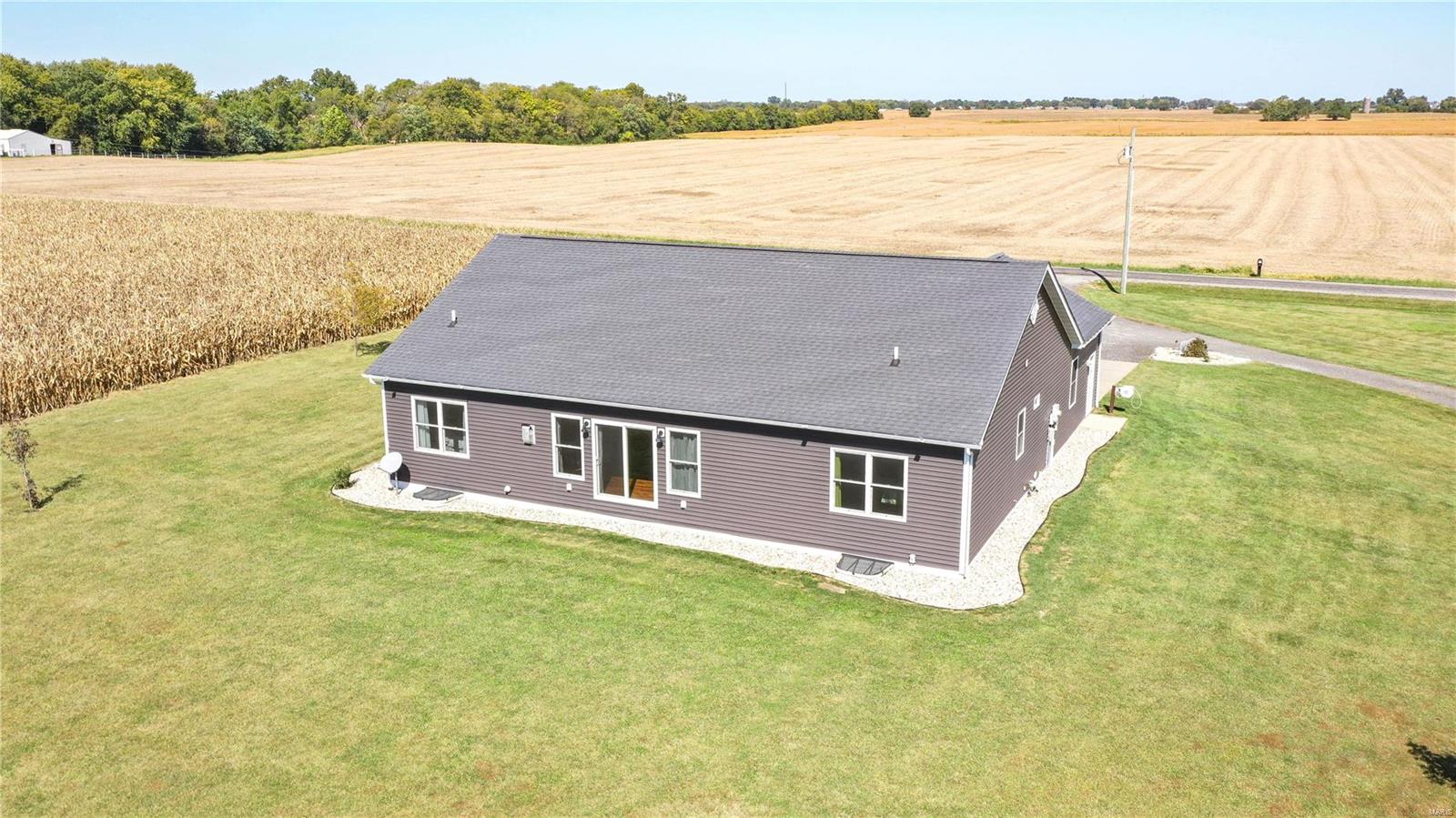 9026 Maple Road Edwardsville, IL 62025 - Photo 9 of 64