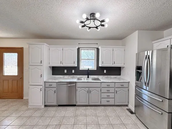 $172,500 | 1409 Schrock Street, El Dorado Springs, MO 64744