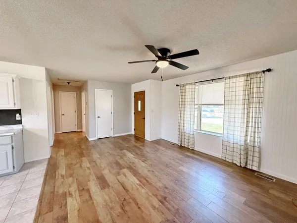 $172,500 | 1409 Schrock Street, El Dorado Springs, MO 64744