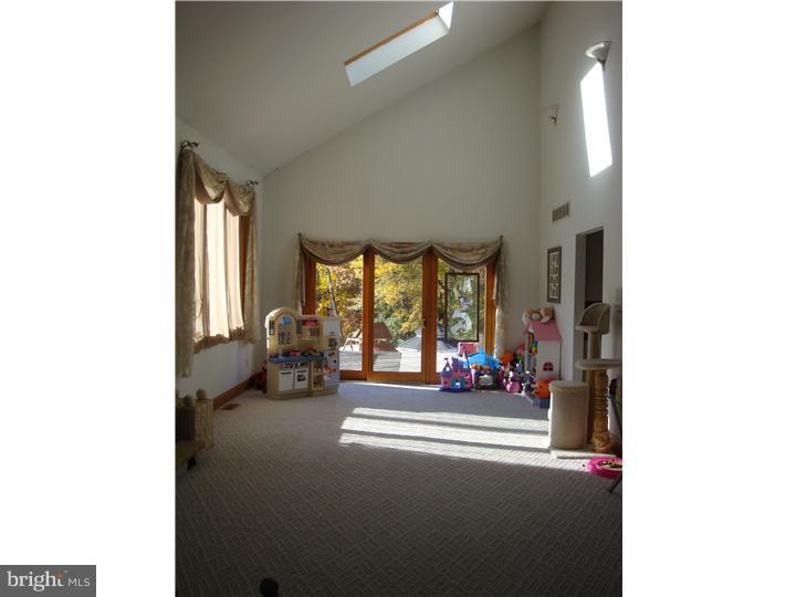 300 Rocksville Road Holland, PA 18966 - Photo 5 of 24