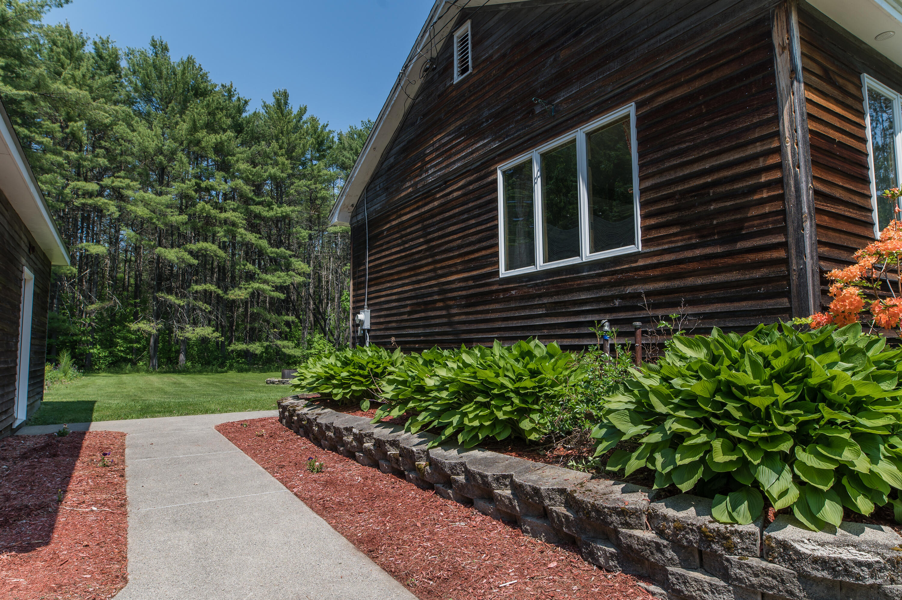 145 Dinsmore Road Sidney, ME 04330 - Photo 5 of 26 Side View