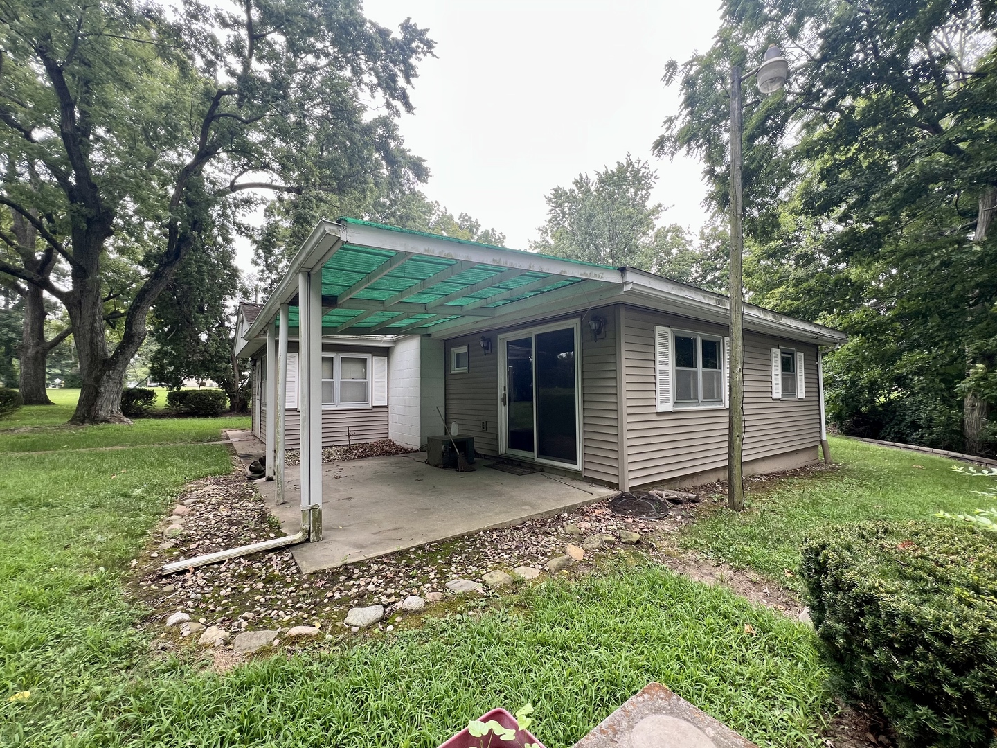 509 Lakeshore Drive Oakland, IL 61943 - Photo 29 of 35 Gallery Image 29