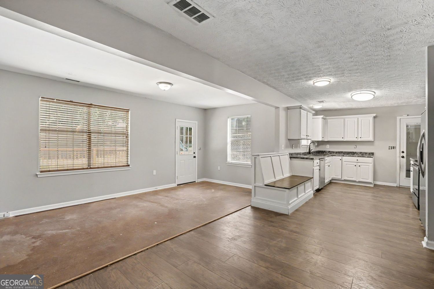 4394 Cross Lane Decatur, GA 30035 - Photo 4 of 13