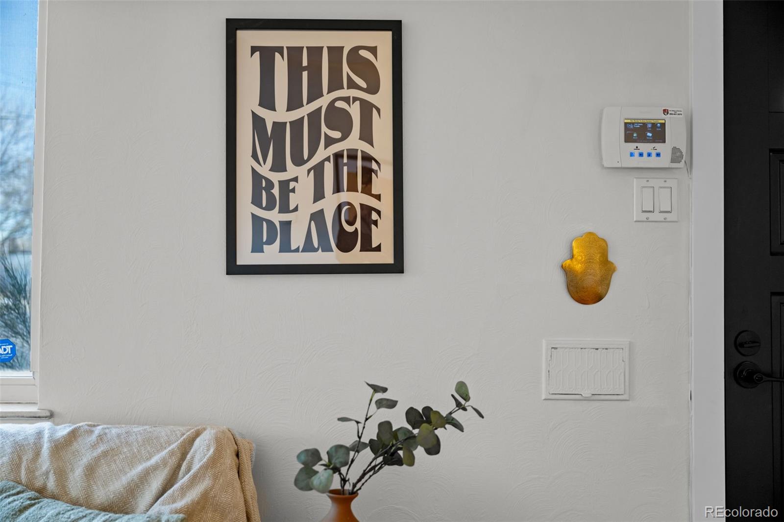 1585 Roslyn Street Denver, CO 80220 - Photo 10 of 45