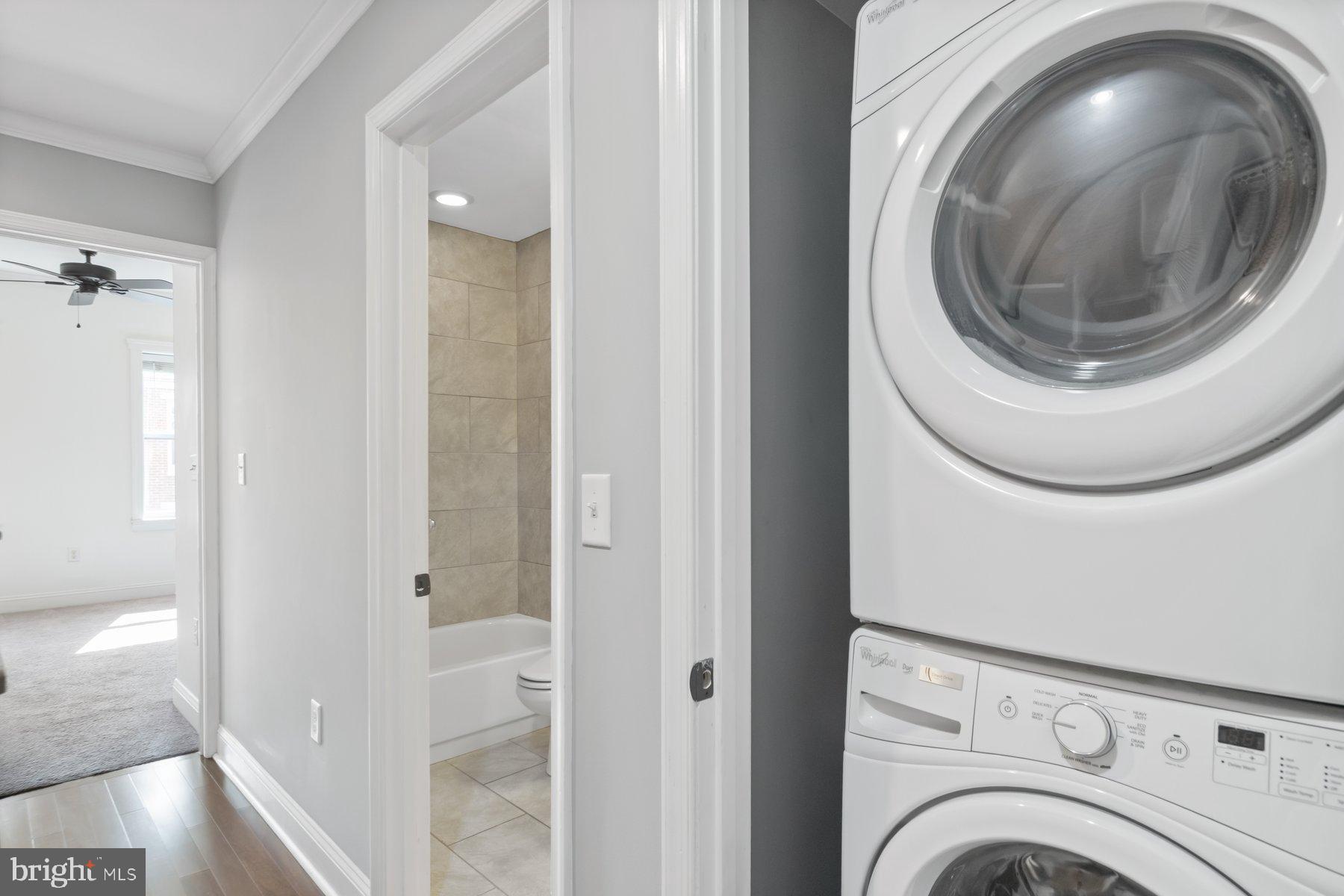 1614 Clarkson Street Baltimore, MD 21230 - Photo 16 of 31 Convenient upper level laundry