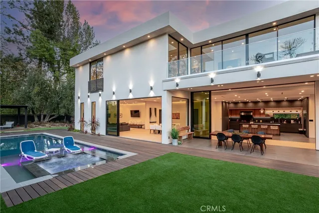 $49,000 | 19333 Rosita Street, Tarzana, CA 91356