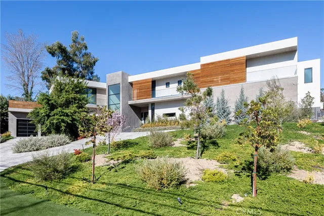 $49,000 | 19333 Rosita Street, Tarzana, CA 91356