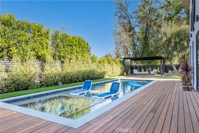 $49,000 | 19333 Rosita Street, Tarzana, CA 91356