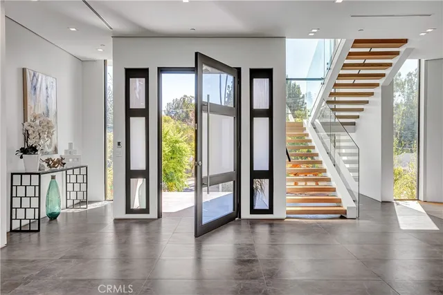 $49,000 | 19333 Rosita Street, Tarzana, CA 91356