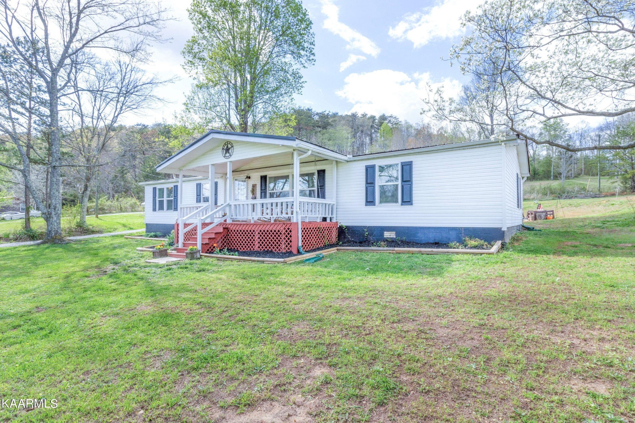 188 Old Federal Road Madisonville, TN 37354 - Photo 2 of 32 Gallery Image 2