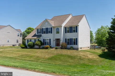 $625,000 | 5 Fairview Avenue, Middletown, DE 19709
