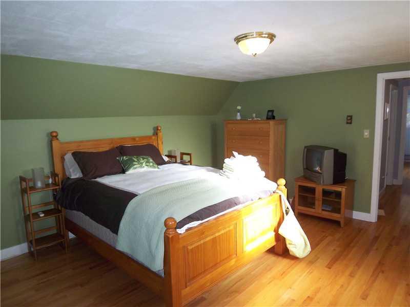 253 Clay Hill Road Cape Neddick, ME 03902 - Photo 7 of 16 Master Bedroom.