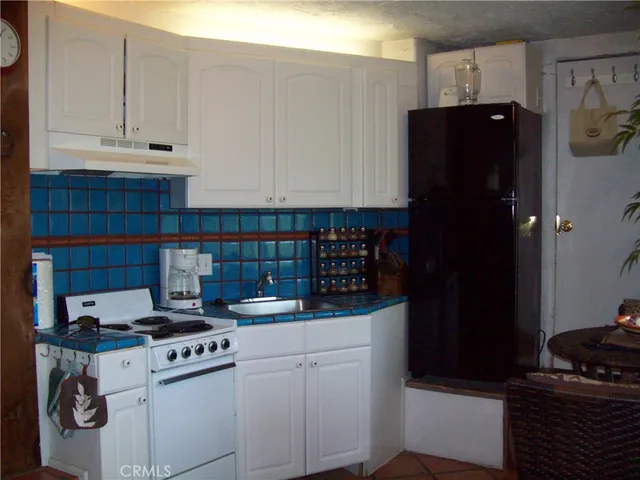 a flower plants in front of building