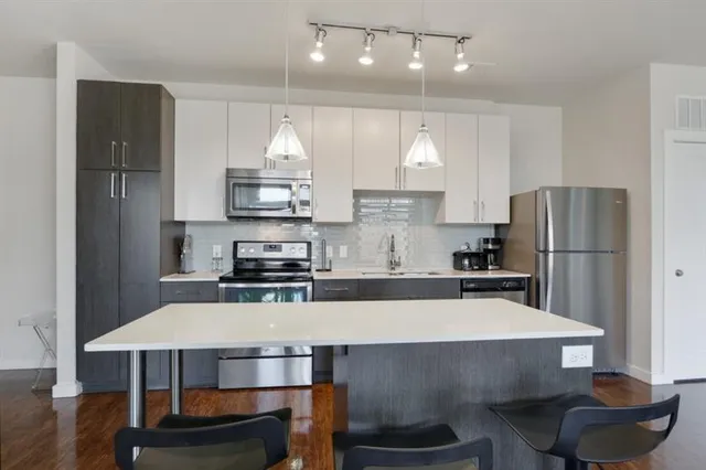 $4,750 | 299 North Highland Avenue Northeast, Unit 3041, Atlanta, GA 30307
