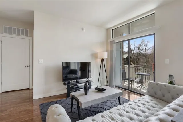 $4,750 | 299 North Highland Avenue Northeast, Unit 3041, Atlanta, GA 30307