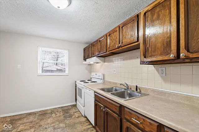 $205,000 | 5505 Chisolm Trail, Indianapolis, IN 46237