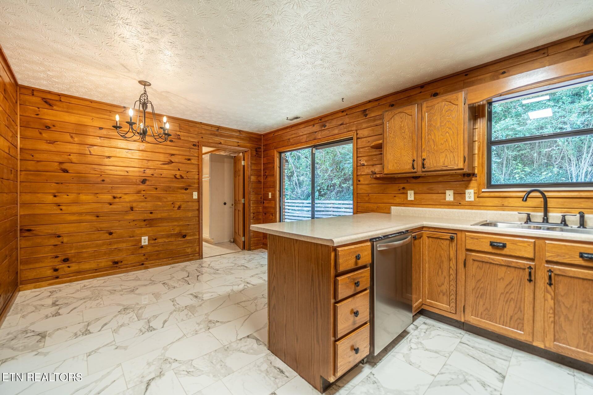 2310 Goldrush Road Pigeon Forge, TN 37863 - Photo 14 of 35 _A734203-HDR