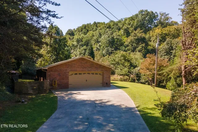 $419,900 | 2310 Goldrush Road, Pigeon Forge, TN 37863