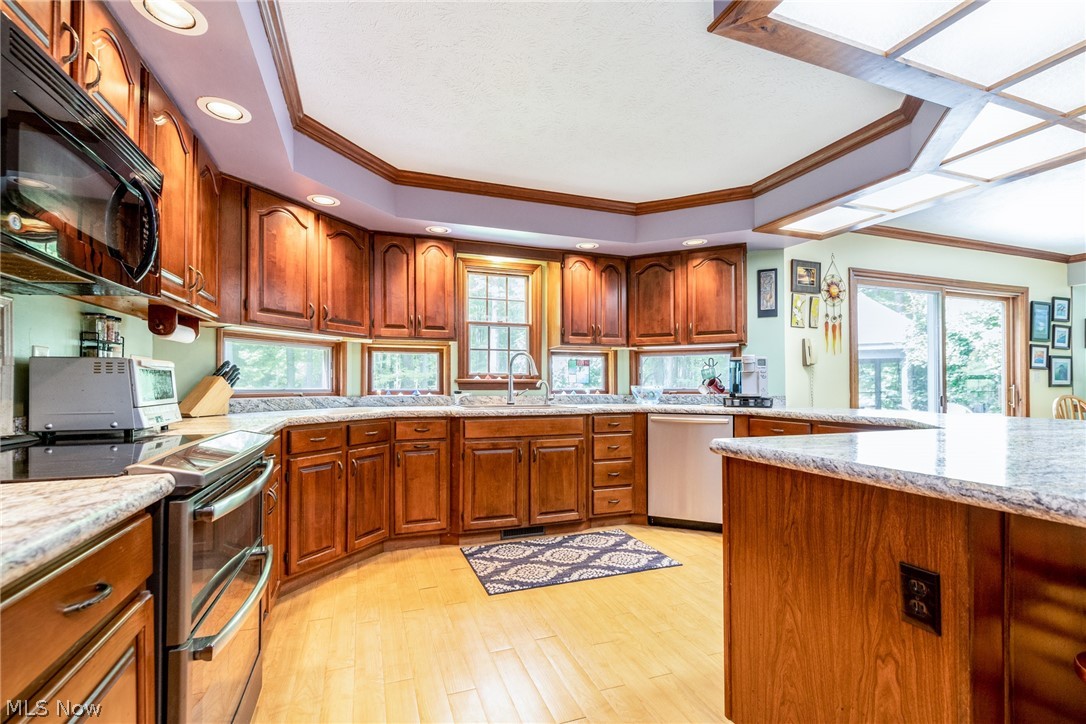 9356 Booth Road Willoughby, OH 44094 - Photo 13 of 35 Gallery Image 13