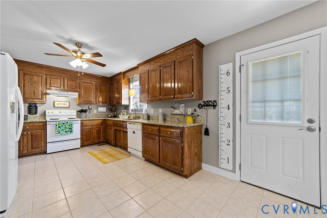 18730 Hawkins Church Road Dinwiddie, VA 23841 - Photo 10 of 39