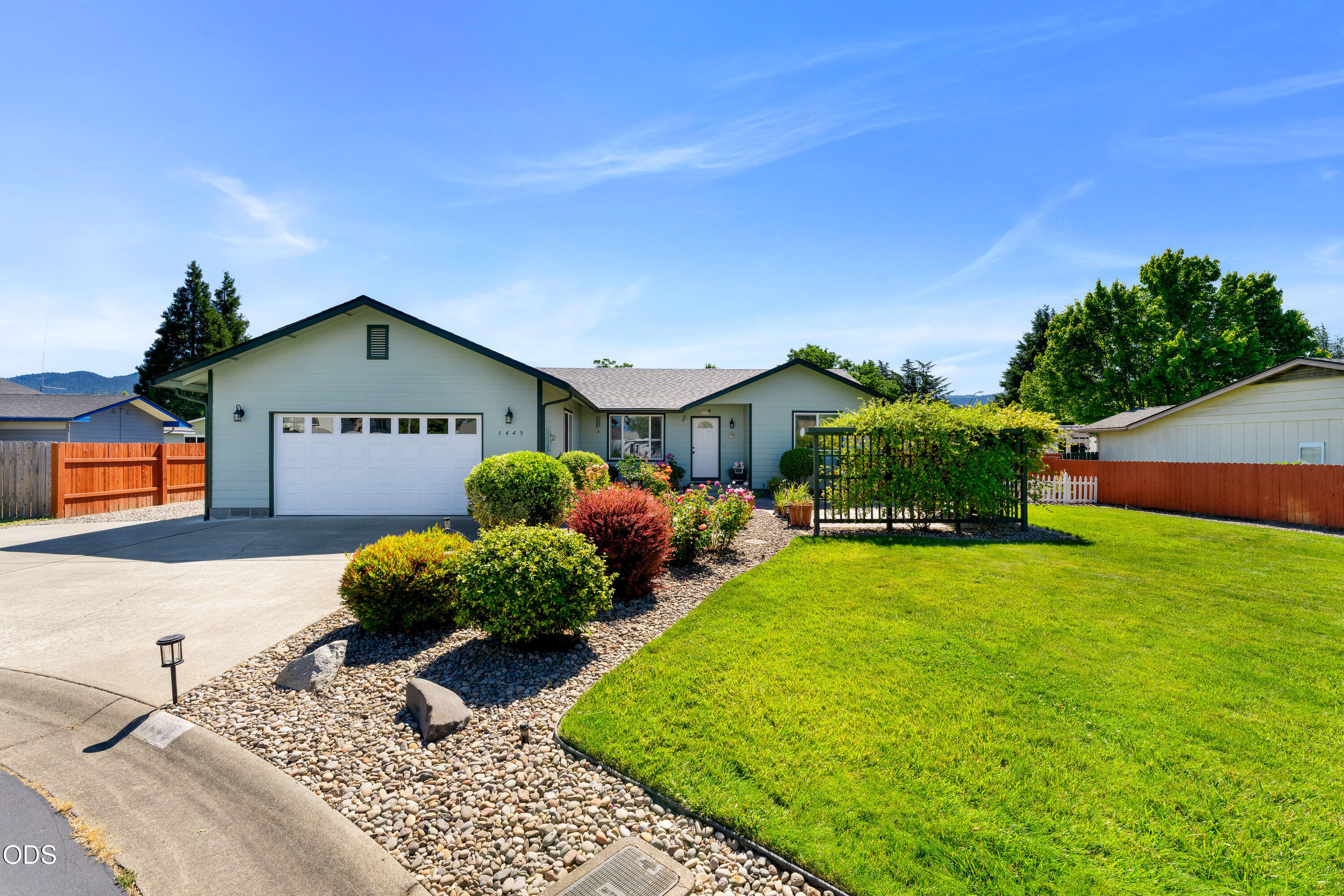 1445 Southwest Silver Maple Way Grants Pass, OR 97526 - Photo 1 of 29