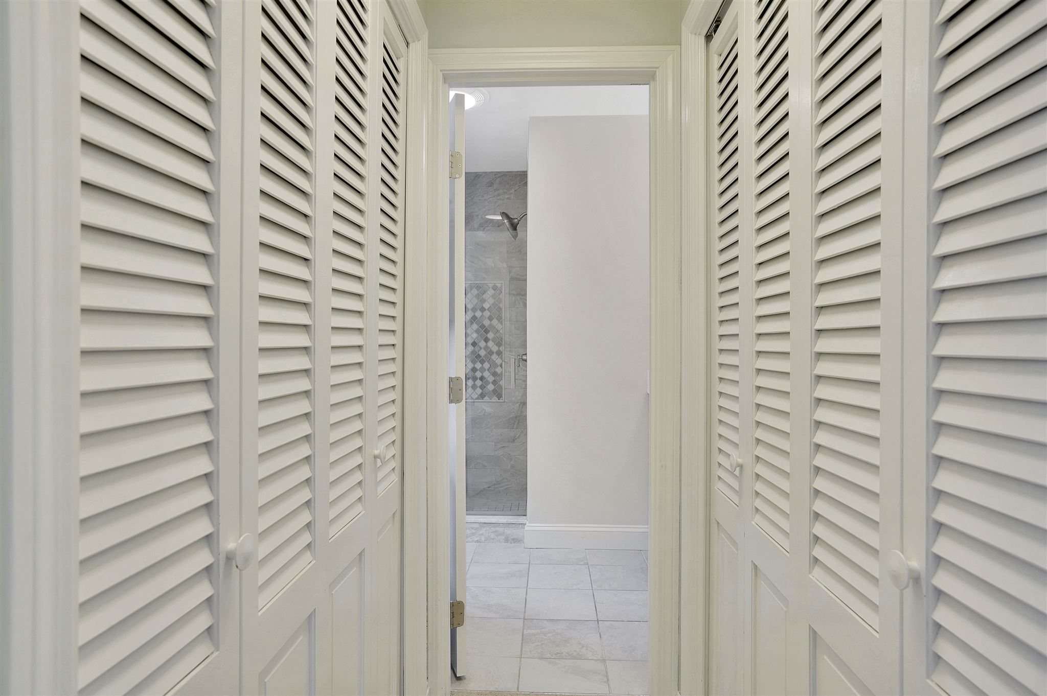 7 Kent Street Windham, NH 03087 - Photo 22 of 33