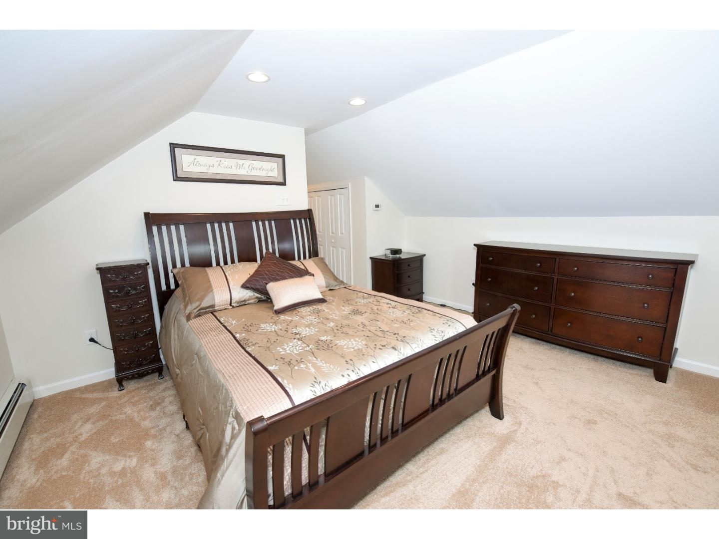 250 Norfolk Road Warminster, PA 18974 - Photo 16 of 25 Master Bedroom