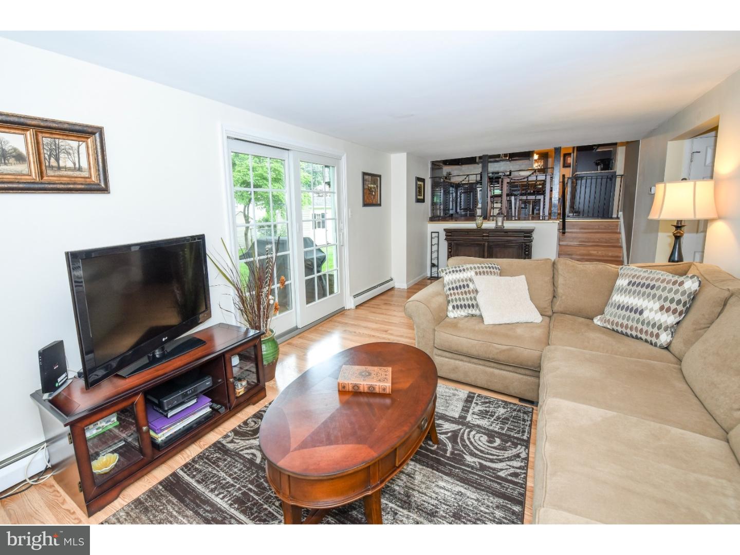 250 Norfolk Road Warminster, PA 18974 - Photo 5 of 25 Family Room