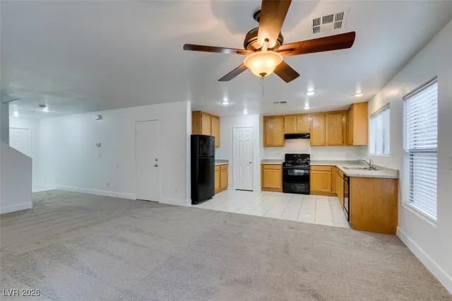 $1,795 | 11924 Lemon Balm Street, Las Vegas, NV 89183